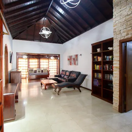 Jardin De Buda * 아로나